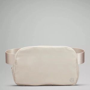 Everywhere Belt Bag